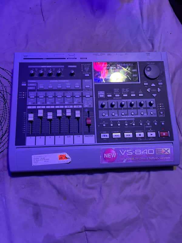 Roland VS-840EX Digital Studio Workstation