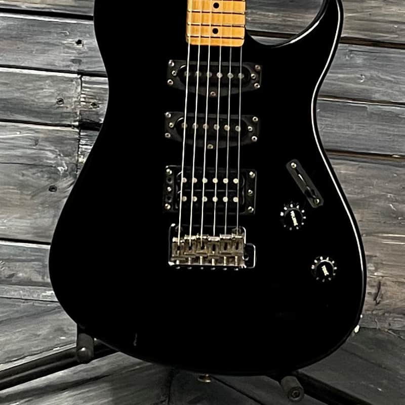Squier Used Squier by MIJ Bullet HT-1 HSS Guitar with Case- Black