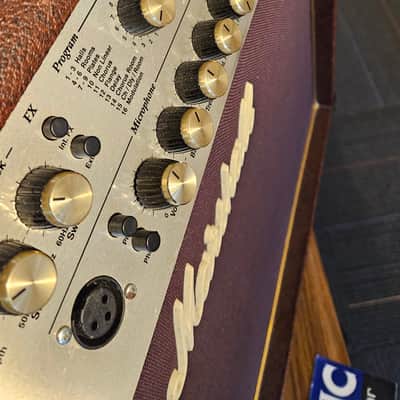 Marshall Acoustic Soloist AS100D 2-Channel 100-Watt 2x8" Acoustic Guitar Combo image 7