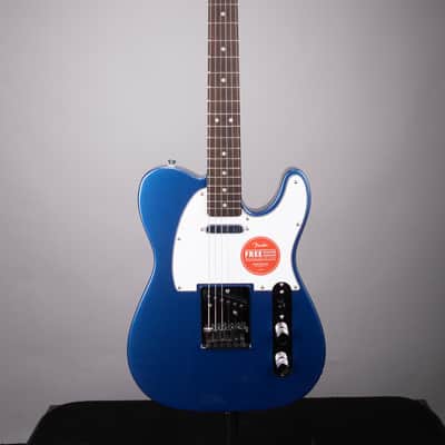 Squier Affinity Series Telecaster Electric Guitar - Lake Placid Blue with Laurel Fingerboard With Gig Bag image 2