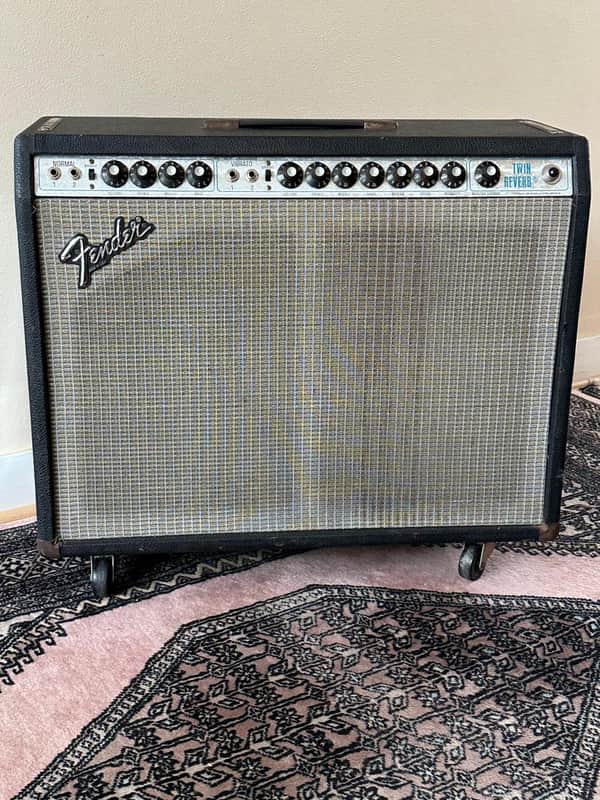 Fender Twin Reverb 2-Channel 135-Watt 2x12" Guitar Combo-Silverface image 1