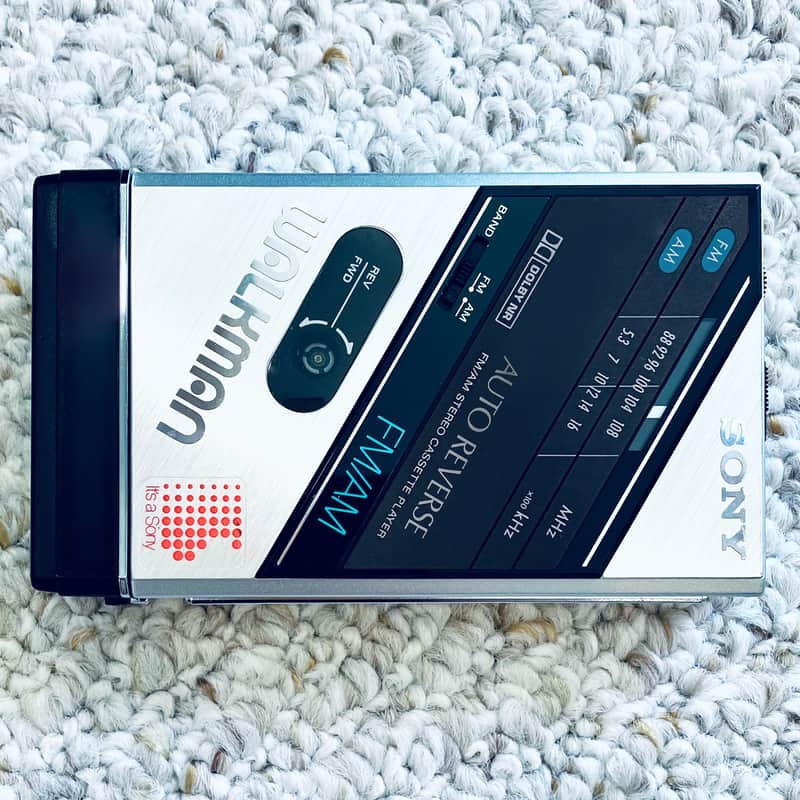 [RARE] Sony WM F100 Walkman Cassette Player, Near Mint Silver ! Working ! image 1