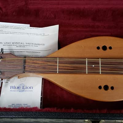 Blue Lion BD - Bass Dulcimer Cedar / Walnut image 2