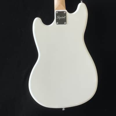 Squier Sonic Bronco Bass 2023 - Arctic White image 5