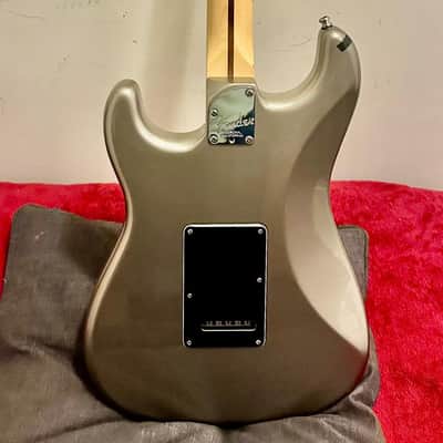 SHARP! Fender American DELUXE Stratocaster Electric Guitar Tungsten MAPLE Neck + Deluxe TSA Case. Tuxedo style. image 7