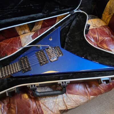 Jackson RR1 MADE IN USA RARE RR2 Bolt-On Randy Rhoads Flying V HH Kent Armstrong SKB Flight Case image 6
