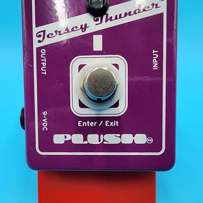 Fuchs Audio Plush Jersey Thunder Bass Guitar Effect Pedal Gain Boost EQ Bypass image 4