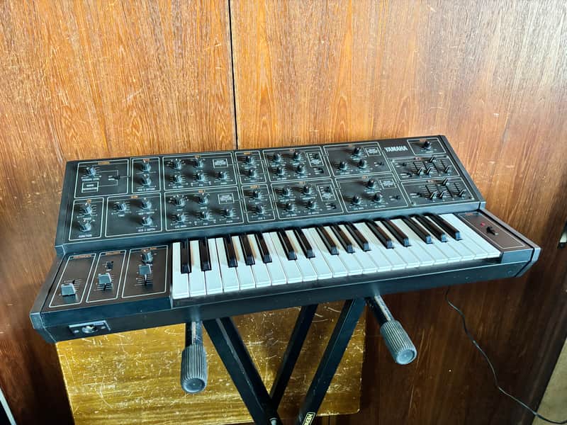 Yamaha CS-15 37-Key Monophonic / Duophonic Analog Synthesizer