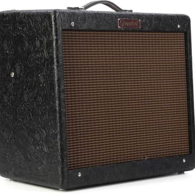 Fender Blues Junior IV 30th Anniversary 15-watt 1 x 12-inch Combo Amplifier - Black Western image 2