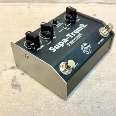 Used Fulltone Supa-Trem 2 Custom Shop Grey w/Box image 7