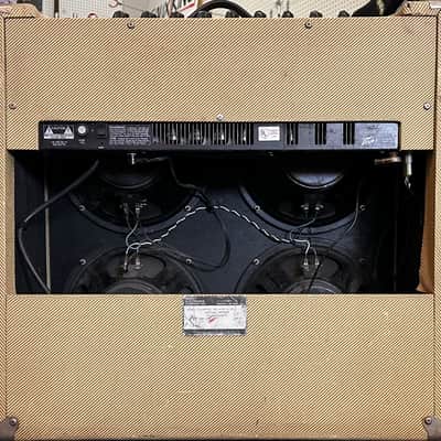 Peavey Classic 50 - 4x10 Tweed Tube Combo Amplifier image 3