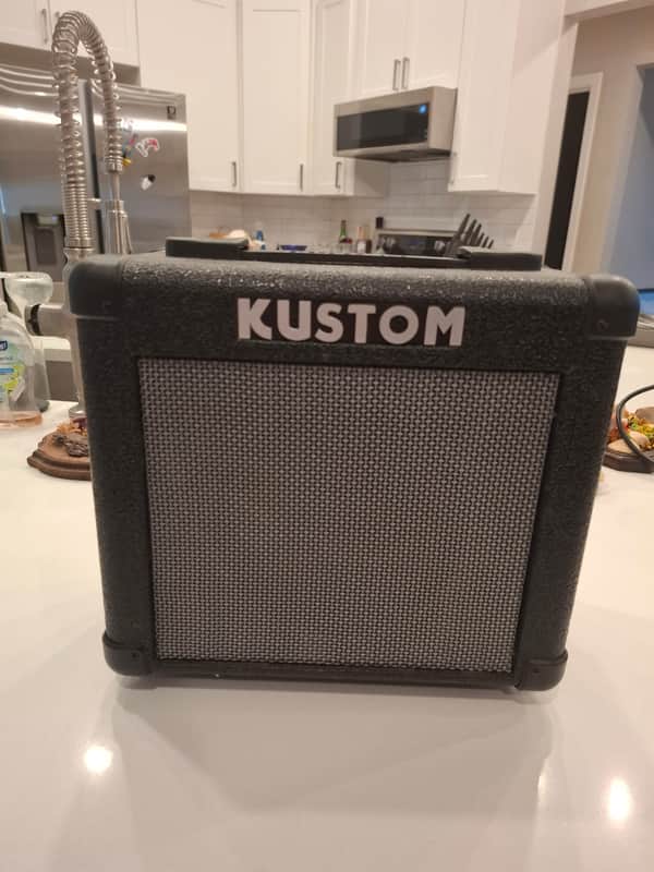 Kustom KGA10 10-Watt 1x6.5" Lead Guitar Practice Amplifier