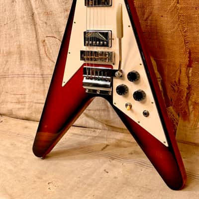 Gibson Custom Shop '67 Reissue Flying V 2002 - Sunburst imagen 10