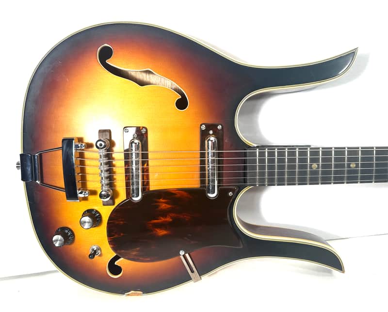 Vintage Silvertone Longhorn Danelectro hybrid electric guitar The Awesomesauce Longhorn 1968 - Sunburst image 1