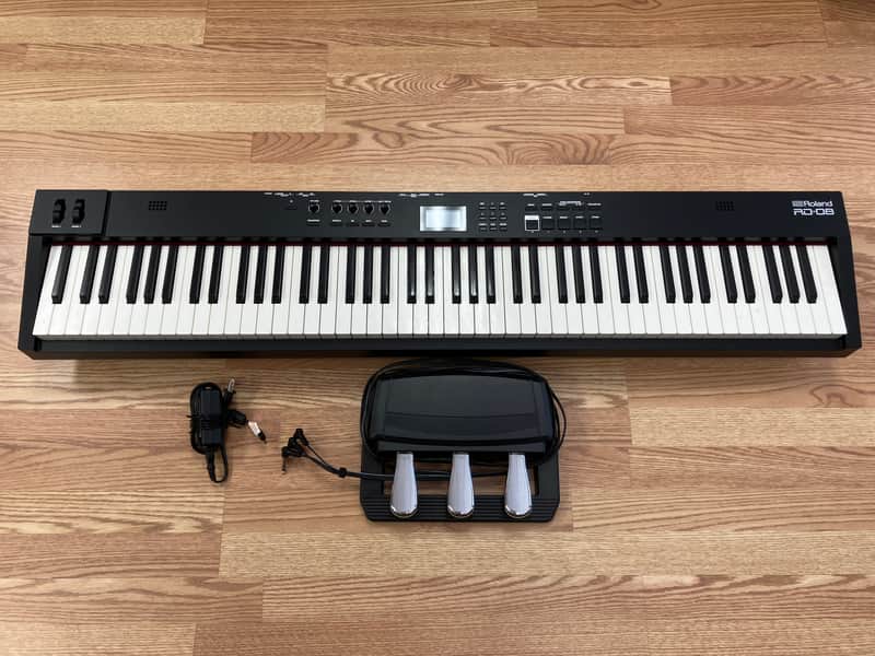 Roland RD-08 88-Key Digital Stage Piano - Black image 1