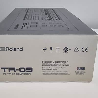 Roland TR-09 Rhythm Composer 2017 - Present - White -Grey image 15
