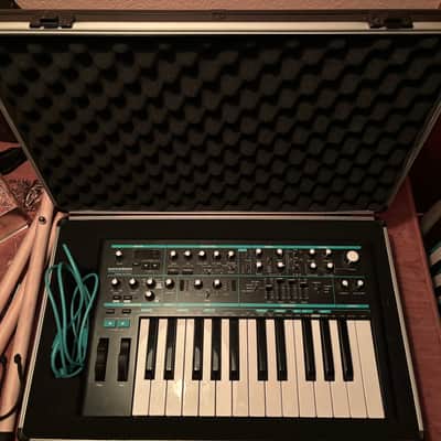 Novation Bass Station II 25-Key Monophonic Synthesizer 2013 - Present - Black + Analog Cases Bass Station 2 Padded Hard Case