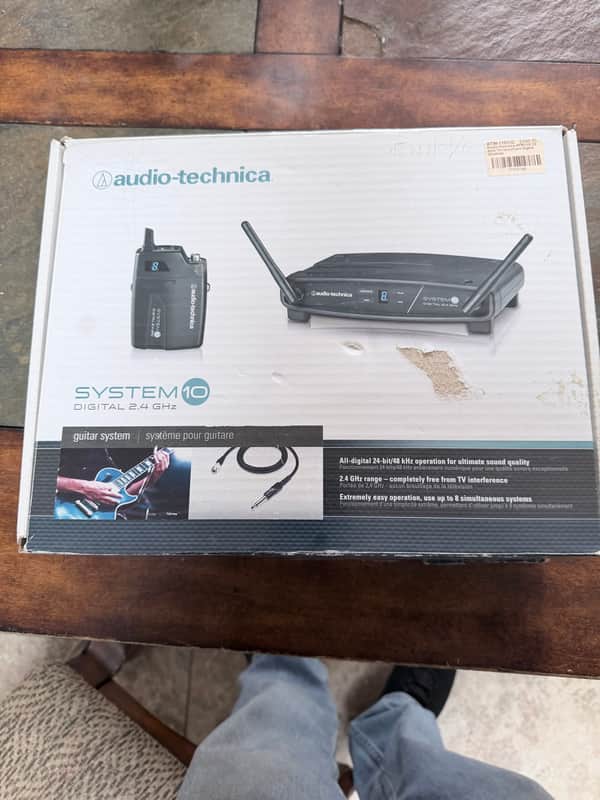 Audio-Technica ATW-1101/G System 10 Digital Wireless Guitar System 2010s - Black image 1