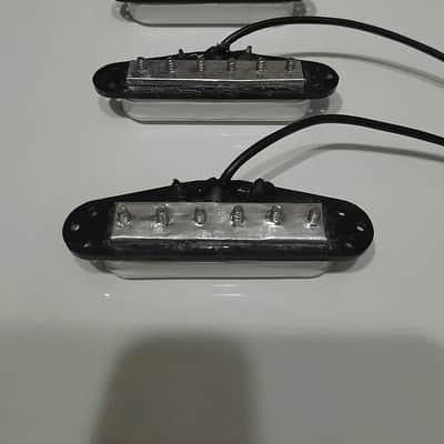 MINI P90 Mk II - HANDMADE STRAT SIZED NEODYMIUM MINI P90 PICKUP SET image 5