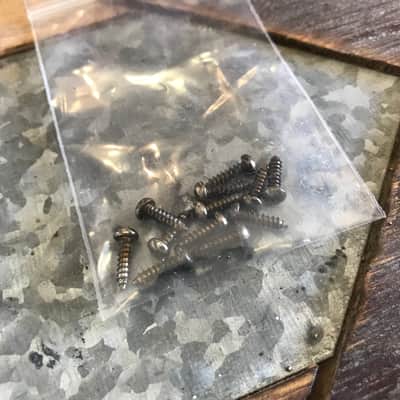 Real Life Relics Fender® Aged Chrome 70's F Tuners (Fender® 0990822100    [K1] image 4