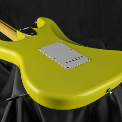Fender MIJ Limited International Color Stratocaster 2022 - Monaco Yellow image 9