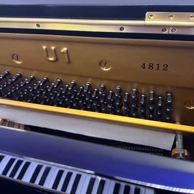 Yamaha U1 1974 - Black Gloss image 3
