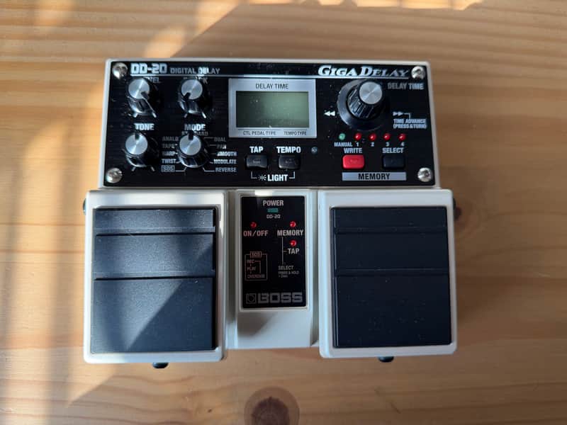 Boss DD-20 Giga Delay