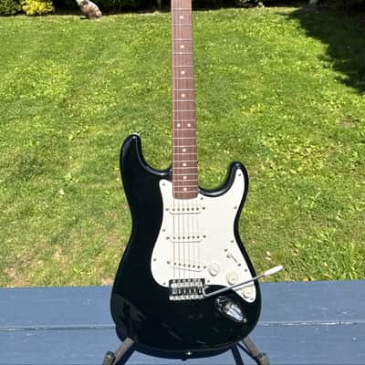 1995 Fender MIM Squire Series Stratocaster Black NR MINT image 1
