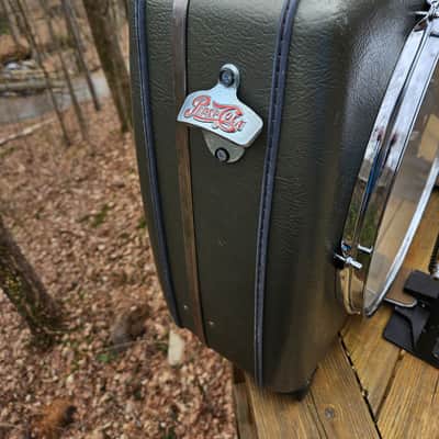 OneManBandDrumCo. The Wolves 16inch OMBDrumCo. Vintage Suitcase Drum Kick Drum Bass Drum Pearl Forum Series Drum image 3