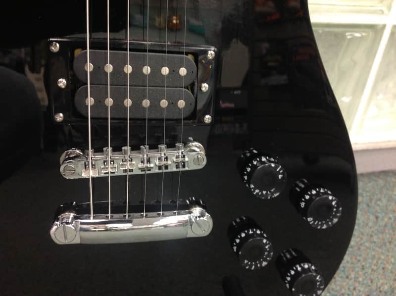 Washburn WIN14 Black Electric Guitar | Reverb