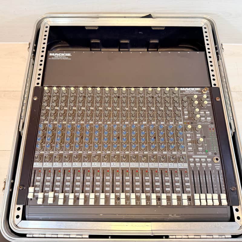 Mackie 1604-VLZ Pro 16-Channel Analog Mixer w/ XDR Preamps & SKB Rack Case image 1