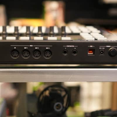 Native Instruments Maschine Studio w/Box - Used image 6