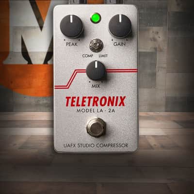 Universal Audio Teletronix UA-LA2A-COMP LA-2A Studio Compressor Pedal image 1