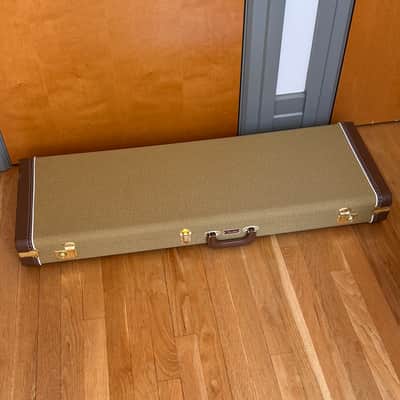 Fender G&G Deluxe Strat / Tele Hardshell Case, Tweed with Red Poodle Plush Interior - Tweed image 4