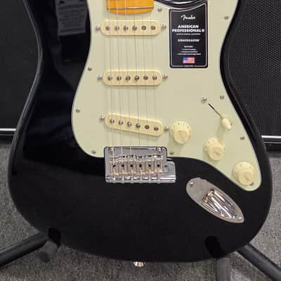 Fender Stratocaster image 3