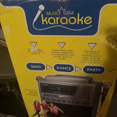 Venturer Karaoke Machine - Cassette Player & Radio Factory Sealed image 7