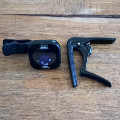 Fender Tuner + D'Addario Capo image 1