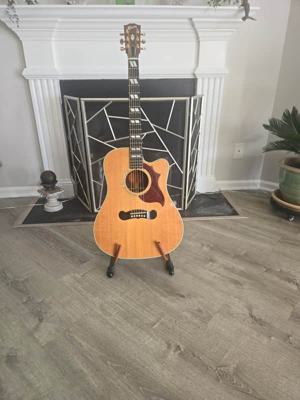 Gibson Songwriter Deluxe EC 2003 - Natural image 1