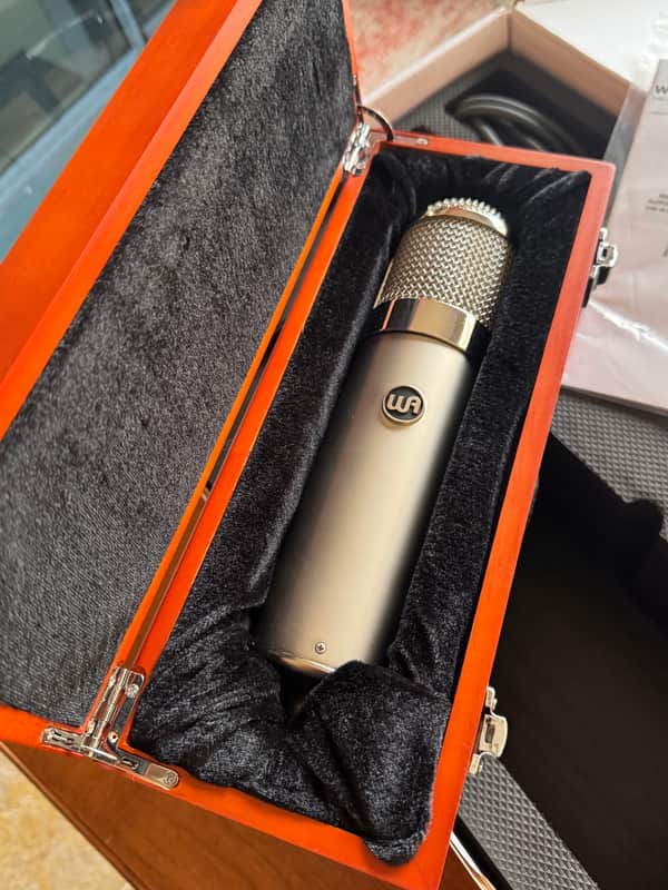 Warm Audio WA-47 Large Diaphragm Multipattern Tube Condenser Microphone