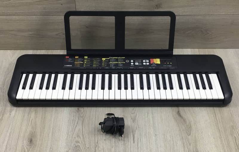 Yamaha PSR-F52 image 1