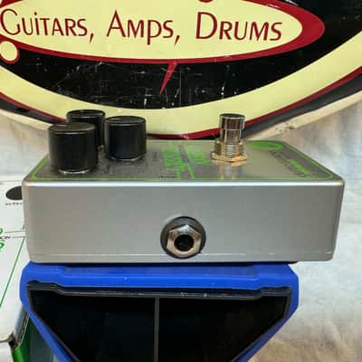 Electro-Harmonix + JHS Pedals Lizard Queen Octave / Distortion Octave Fuzz Pedal with Box image 6