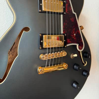 D'Angelico Deluxe SS Semi-Hollow Single Cutaway with Stop-Bar Tailpiece 2010s - Matte Midnight image 5