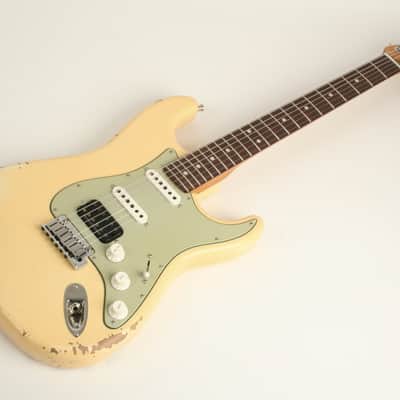 Fender Custom Shop Custom Deluxe HB S-1 Strat Relic with Closet Classic Hardware 3A Rosewood Fingerboard Vintage White R147414 image 4