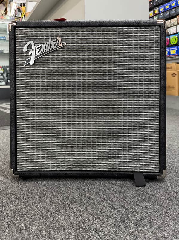 Fender Rumble 25 V3 25-Watt 1x8" Bass Combo 2015 - Present - Black image 1