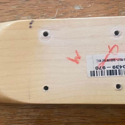 Fender American Pro Precision Bass 2017 loaded image 6