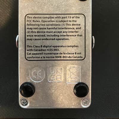 Electro-Harmonix Satisfaction Fuzz 2014 - Present - Blue / Red image 6