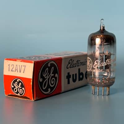 1960s General Electric 12AV7 Vintage GE Black Plate Halo Getter Vacuum Tube! T600 image 1