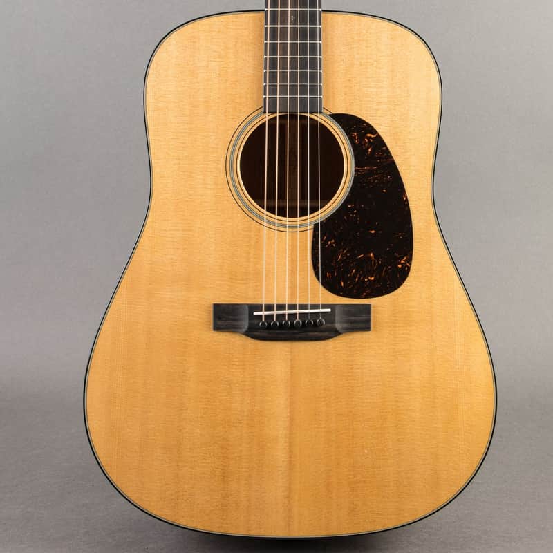 Martin D-18 2025, Natural image 1