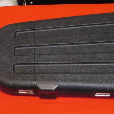 Vintage 1980s Peavey USA Contour Case For T-60 T-25 T-26 T-27 Guitars - Deluxe Interior - (PC/01) image 14