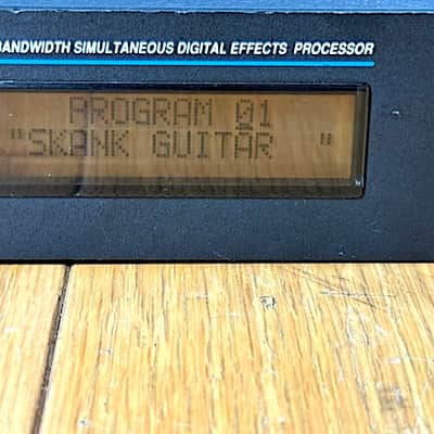 Alesis Quadraverb 20K Bandwidth, 1U Rack Mount Multi-Effect Processor w/ Power Adapter, Very Good Condition image 3